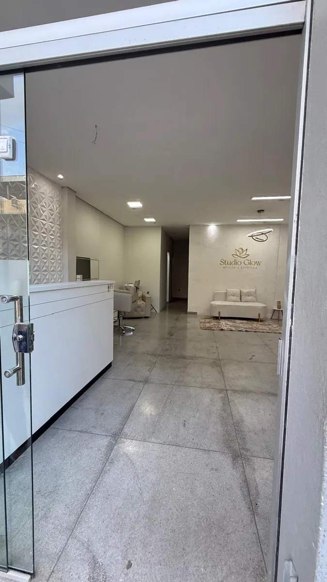 Vista interna do Studio Glow